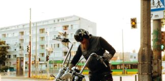 Kask szczękowy: Idealny kompromis czy zbiór kompromisów? Poradnik, jak wybrać mądrze i nie żałować kaski szczękowe